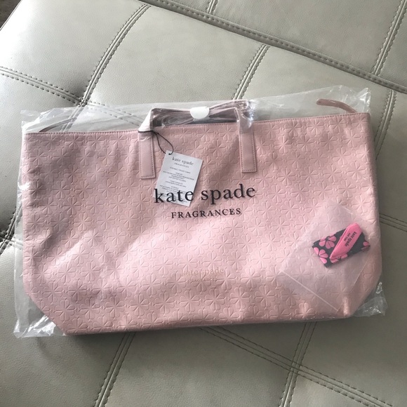 kate spade Handbags - Kate spade new tote bag